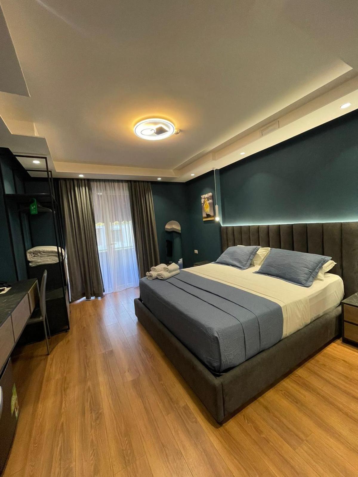 Hotel Peaky Durrës
